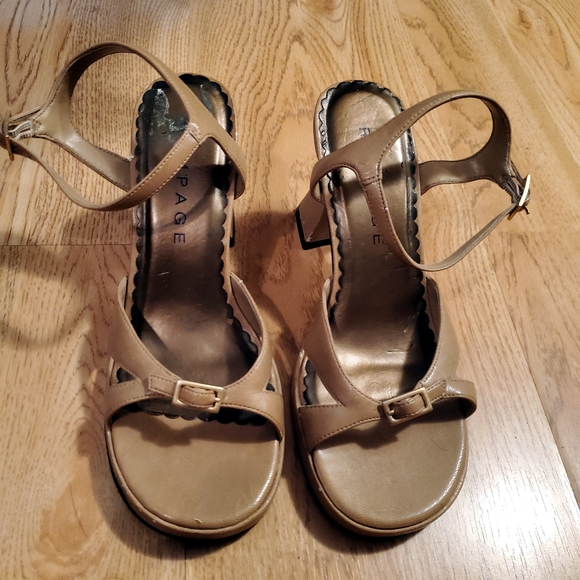 Rampage Size 7 open toe camel color sandals - Picture 2 of 8